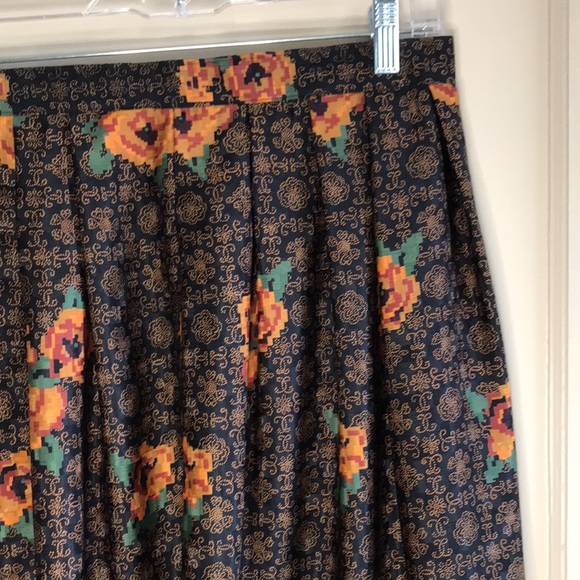 Vintage boho silk midi skirt - Picture 6 of 6